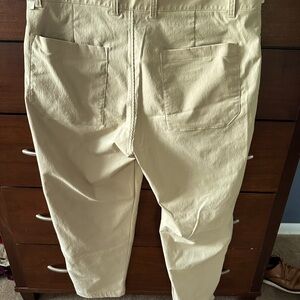 Men’s Lululemon Capri Pants